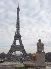 Fototapeta na wymiar La Tour Eiffel et le Trocadéro - Paris