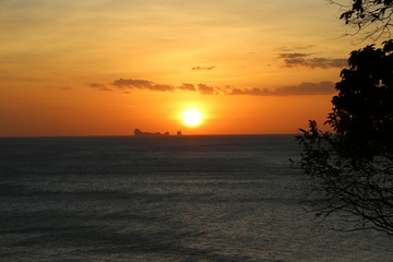 Sonnenuntergang auf Ko Lanta, Andamanensee, Thailand