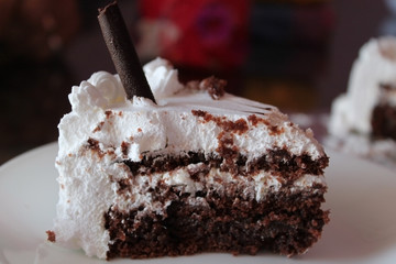 Cream cake
