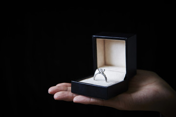 Engagement ring 