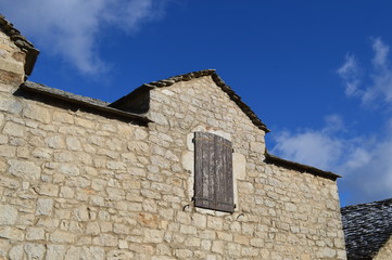 Fototapeta na wymiar Façade en Aveyron