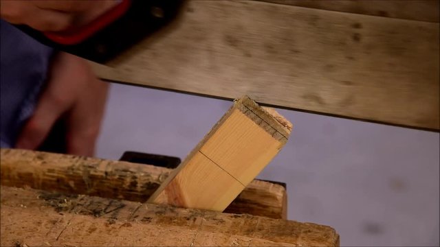 Cutting a Tenon side view