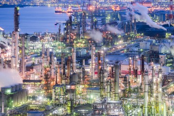 Fototapeta premium Waterfront night view of factory