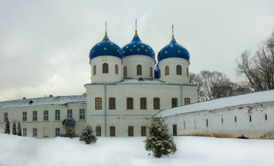 Fototapeta na wymiar winter countryside. St. George's Monastery in Veliky Novgorod