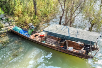 Fototapeta premium Chinese fishing boat