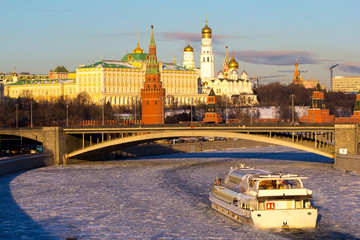Fototapeta premium Moscow River and Kremlin