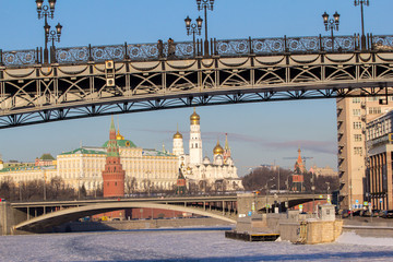 Fototapeta premium Moscow river and Kremlin