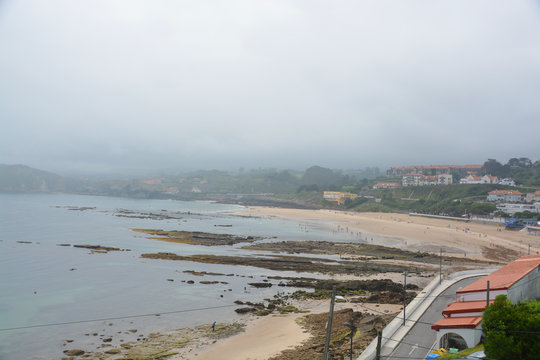 Panor&aacute;mica de la playa de Comillas, Cantabria