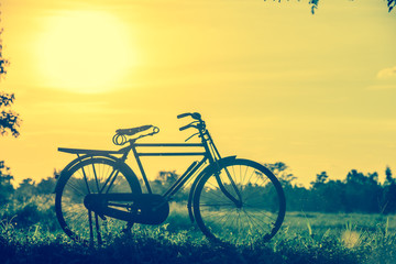 Fototapeta na wymiar beautiful landscape image with Bicycle in vintage tone style