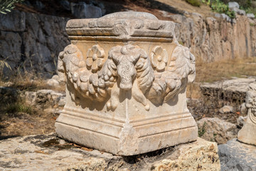 Fototapeta na wymiar Eleusinische Symbole aus dem Demeter-Heiligtum Eleusis, Elefsina, Griechenland.17028.jpg