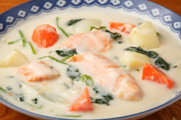 鮭とホウレンソウのシチュー