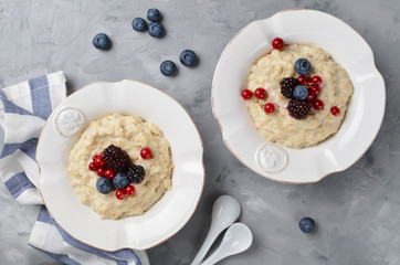 Oatmeal with berries for breakfast