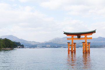 Itsukushima shrine japan miyajima torii gate
