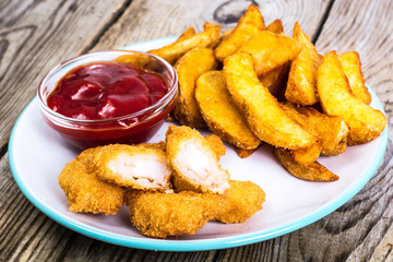 Shrimp tempura with ketchup