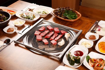 roast beef with korean style table