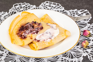 Thin pancakes with milk