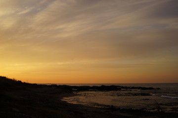 海　水平線　波打ち際　夕日　夕暮れ 海岸　波間　千葉　日本
