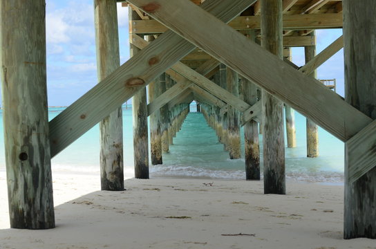 Fototapeta Beach wooden pier