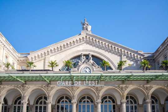 Paris, gare de l'Est, railway station, facade 