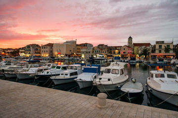 Fototapeta na wymiar Beautiful sunset over old croatian town