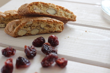 italian food, italian cuisine, italian snack. italian biscuits, cantuccini, cantuccini from Italy, italian biscuits with  almonds, italian biscuits with almonds and cranberries, cranberries, almond, 