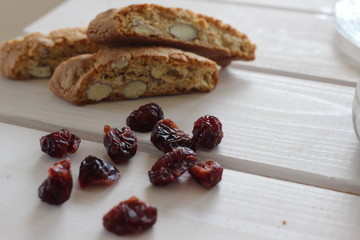 italian food, italian cuisine, italian snack. italian biscuits, cantuccini, cantuccini from Italy, italian biscuits with  almonds, italian biscuits with almonds and cranberries, cranberries, almond, 