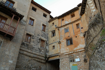 Fototapeta na wymiar Casas colgadas en la ciudad de Cuenca