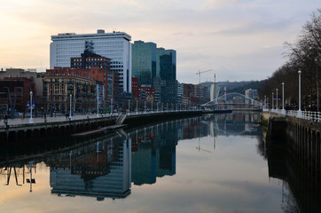 Fototapeta na wymiar Views from the river, Bilbao, Vizcaya, Euskadi