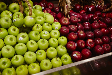 Apples 