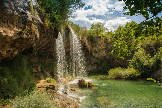 cascada en Vallecillo