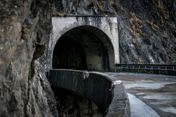 Fototapeta na wymiar Tunnel in the montain