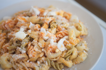 macarrones con huevo y queso