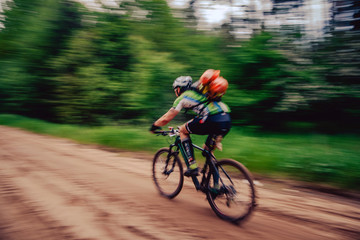 Fototapeta na wymiar Bike race (motion blur)