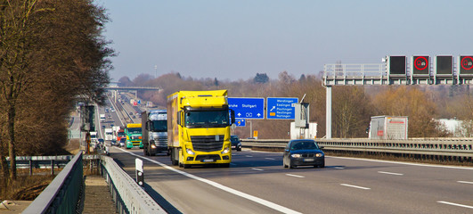 Autobahn A 8 bei Wendlingen am Neckar, Baden Württemberg