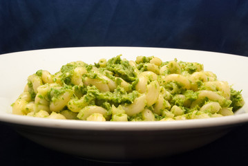 Cellentani mit Bärlauch-Pesto