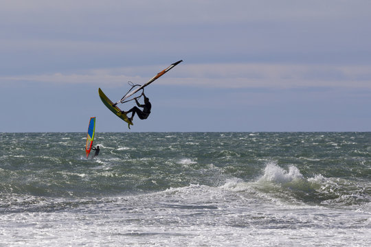 Windsurf free style