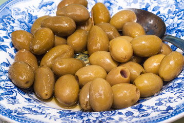 Sicilian green olives, pitted