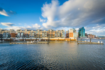 Fototapeta na wymiar Waterfront residences at the Inner Harbor, in Baltimore, Maryland,