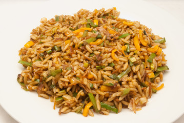 Pasta-Gemüse-Maden-Pfanne