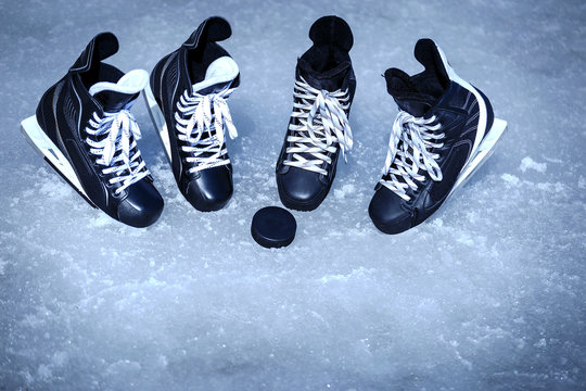 Skates for winter sports in the open air on the ice.