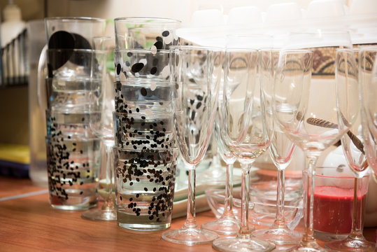 Glassware, glassful and wine glasses