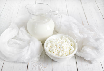 Fresh milk and cottage cheese