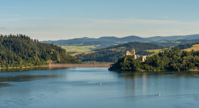 Zamek w Niedzicy.Pieniny.Polska
