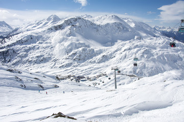 Fototapeta na wymiar Winterurlaub in Tirol