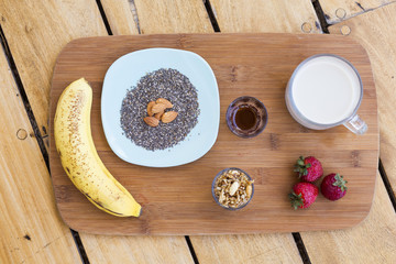 Preparation of ingredients for a healthy smothie
