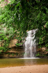 Cachoeiras tropicais