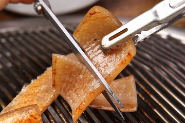 grilled pork rinds