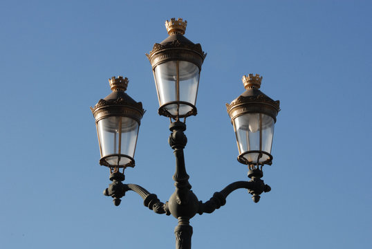 Peruvian Street Lamps