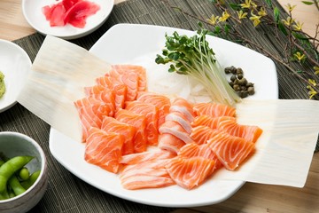 sliced raw salmon