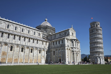 Naklejka premium Pisa, Piazza dei miracoli, with the Basilica and the leaning tower
